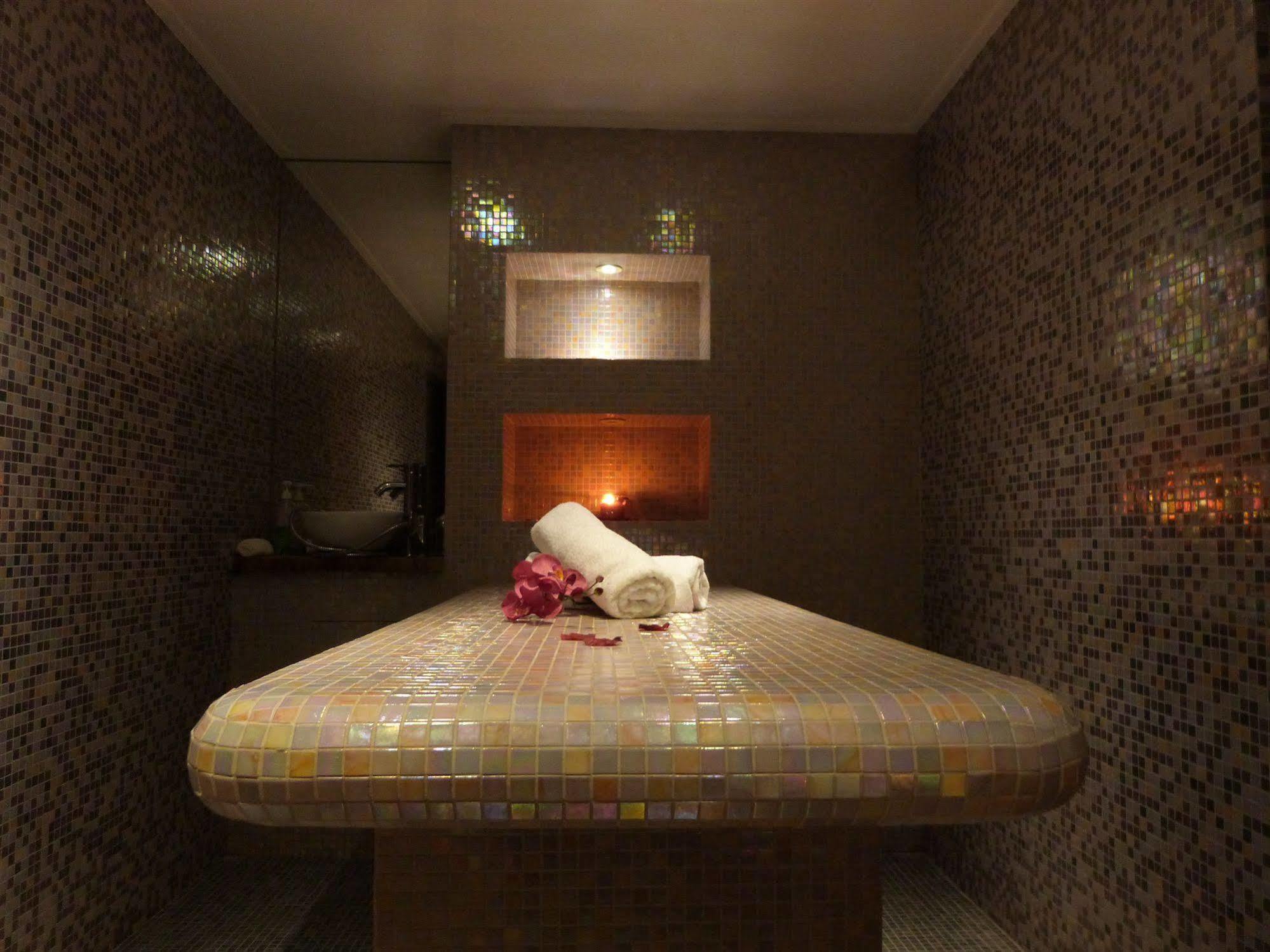Ax Hotel Spa & Restaurant Chorges Dış mekan fotoğraf